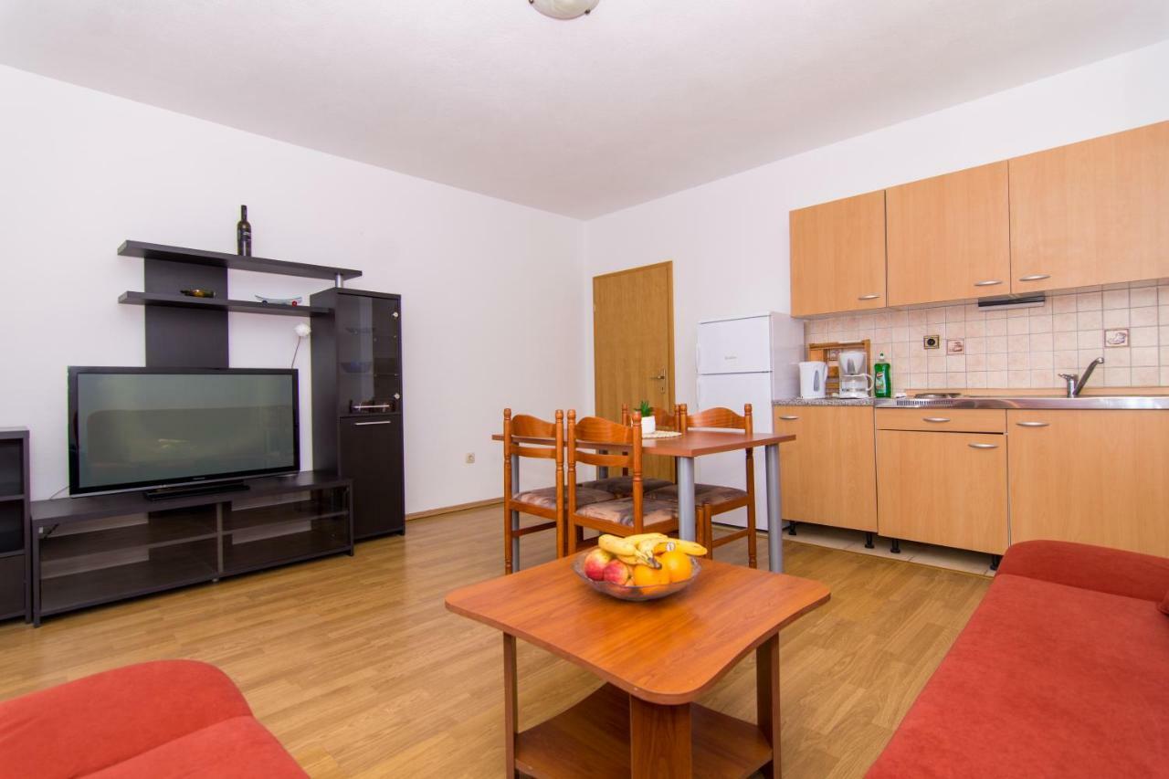 Apartments Jozic Seget Vranjica Exterior photo