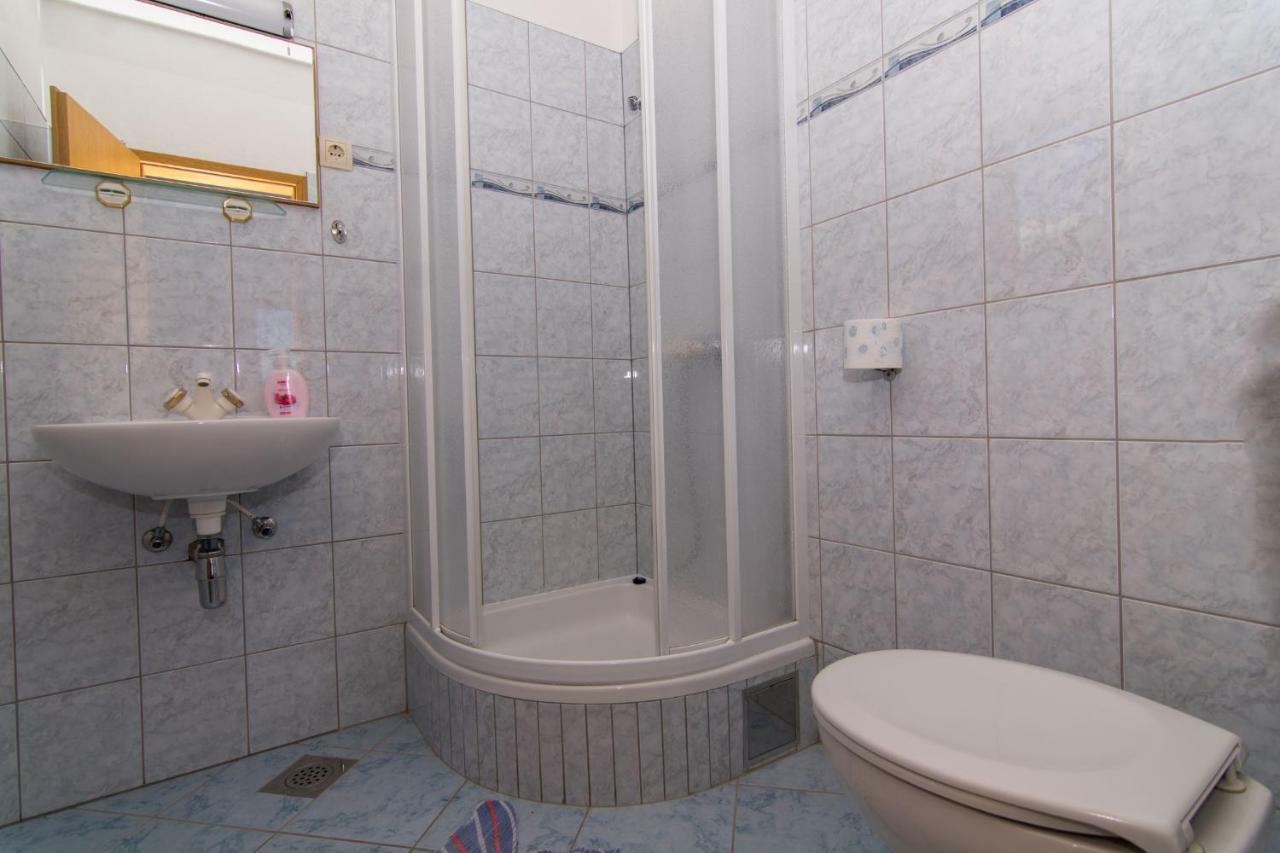 Apartments Jozic Seget Vranjica Exterior photo